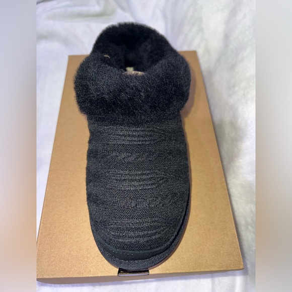 UGG®Cluggette Genuine Shearling Lined
Indoor/ Outdoor
Slipper (Women) - Picture 2 of 13